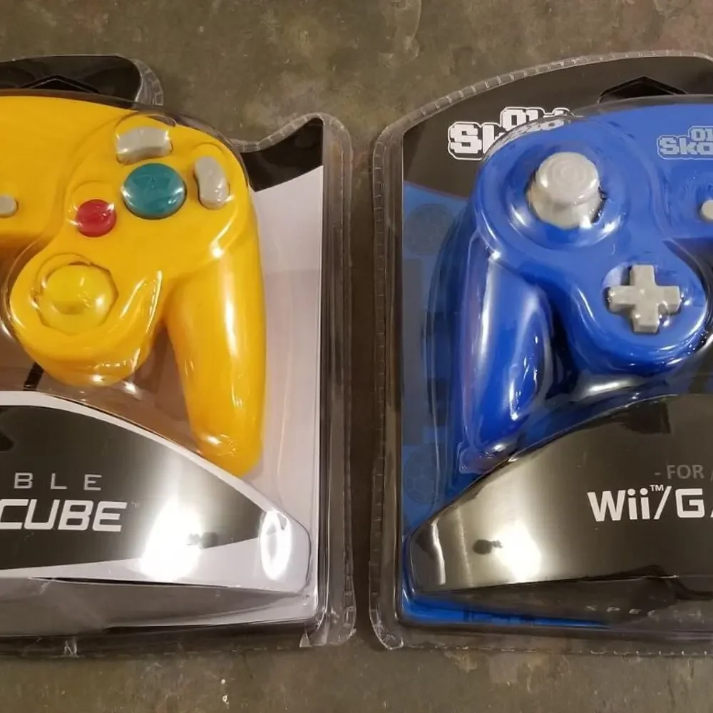 2 Gamecube Controllers - Blue & Orange (NEW) - Nintendo - Old Skool